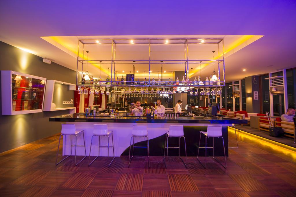 Hotel Parami Yangon Luaran gambar