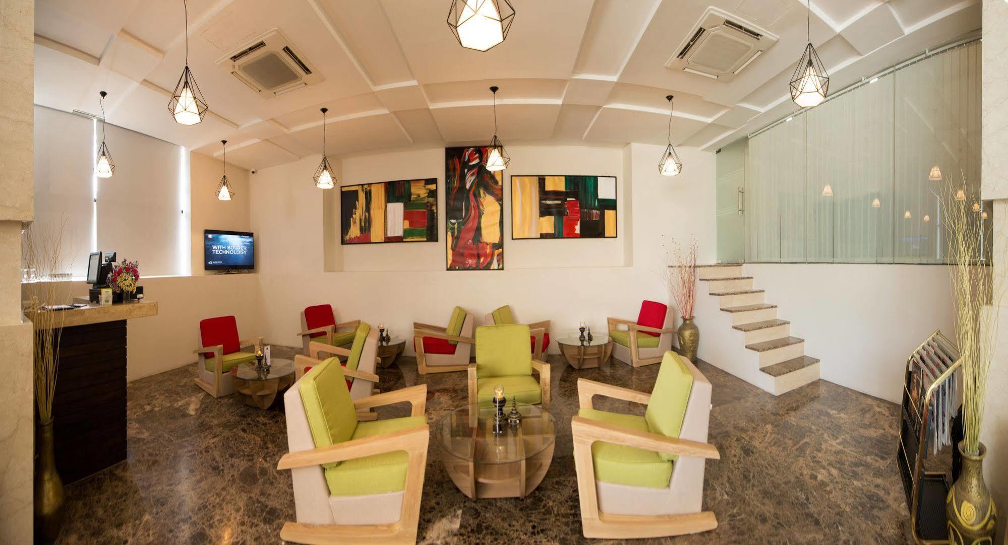 Hotel Parami Yangon Luaran gambar